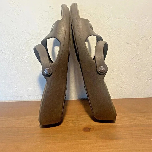 Crocs Sandals Women's Size 10 W Brown Strappy Slip On Casual - Picture 10 of 10